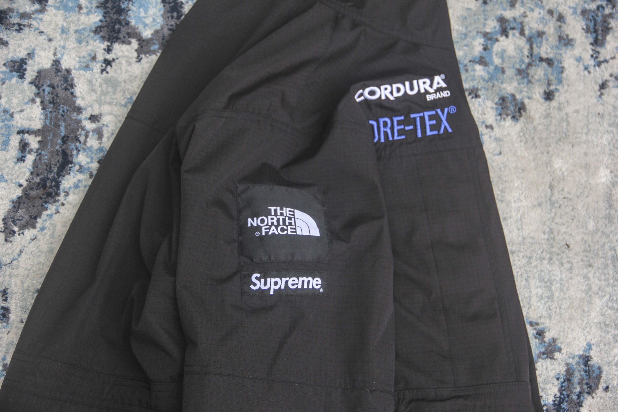 SUPREME x TNF EXPEDITION JACKET 18FW
